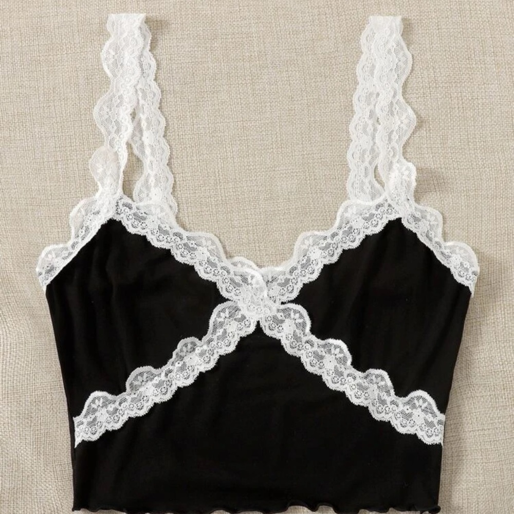 Y2K urban outfitters BDG UO lace cami crop sleeveless top white lace size large